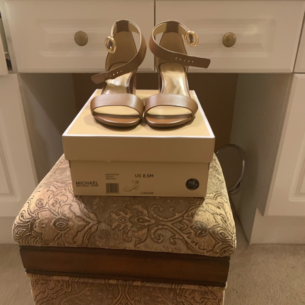 MICHAEL KORS LENA FLEX SANDAL